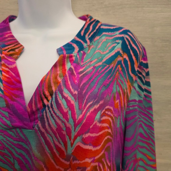 Dear Scarlett Multicolor Abstract Zebra Print Tunic Blouse Size Large GC - Picture 3 of 10